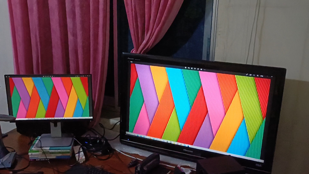 23.8英寸 24英寸的显示器对比42寸的电视机,屏幕大小差距