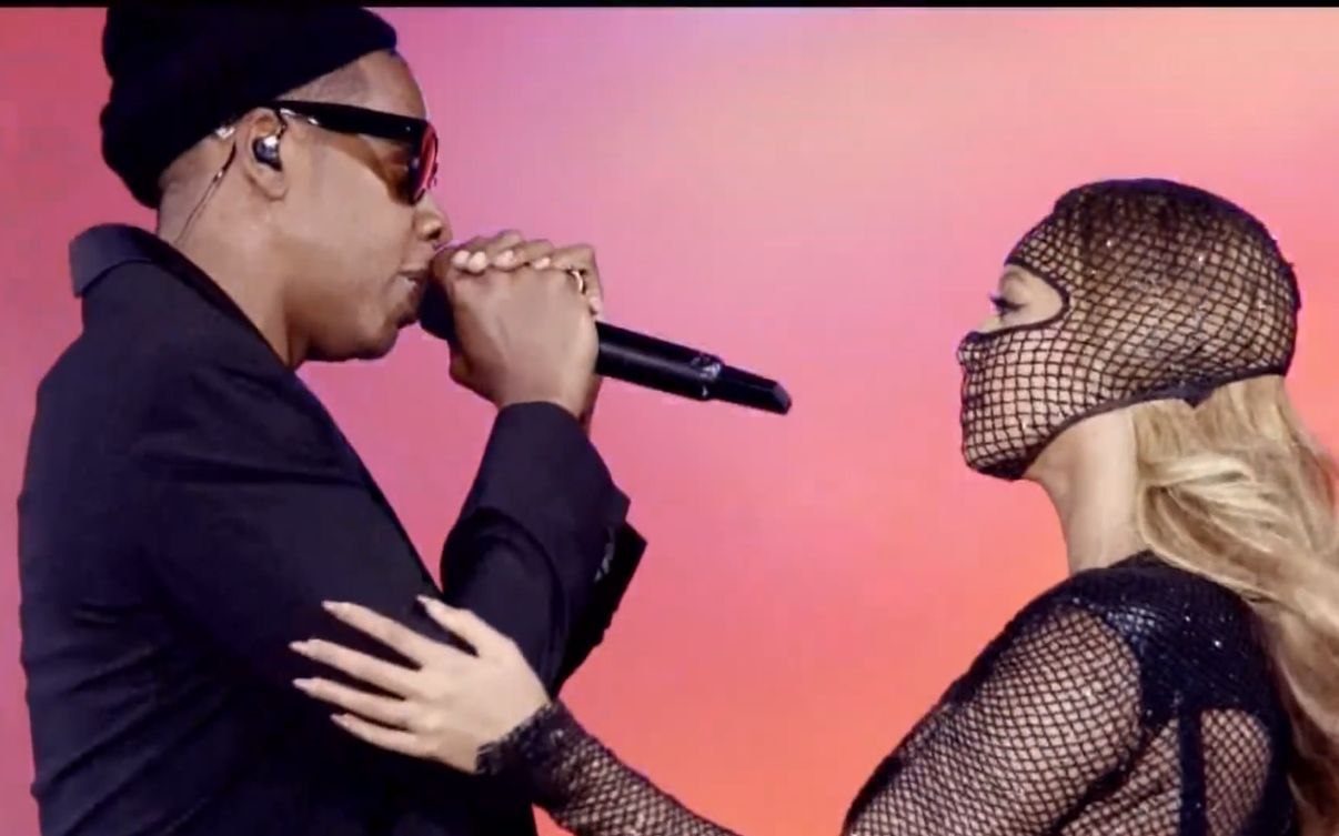 [图]【夫妻联合巡演开场】Beyoncé & Jay-Z - Intro - '03 Bonnie & Clyde 2014