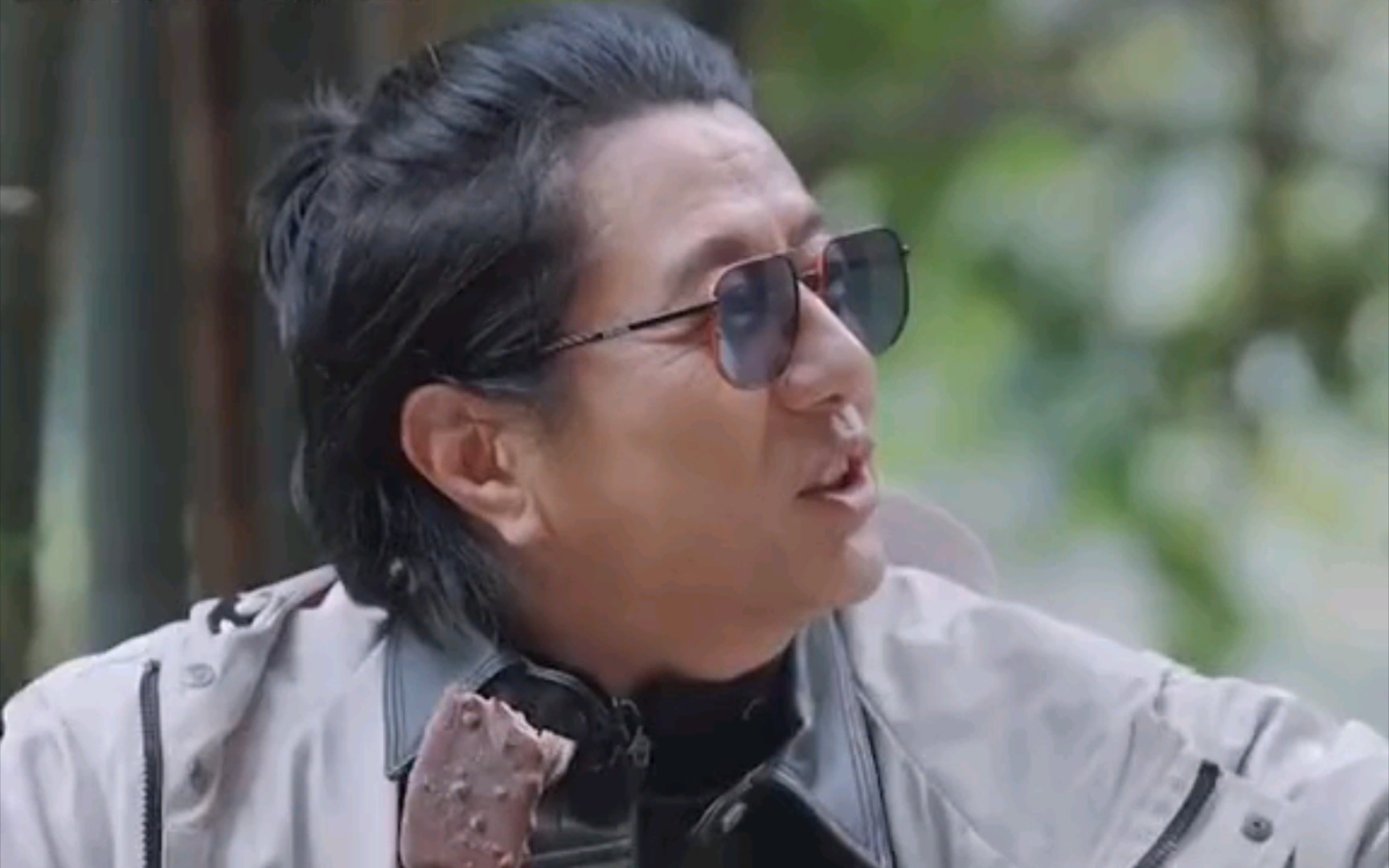 郑钧:拒绝假唱从我做起