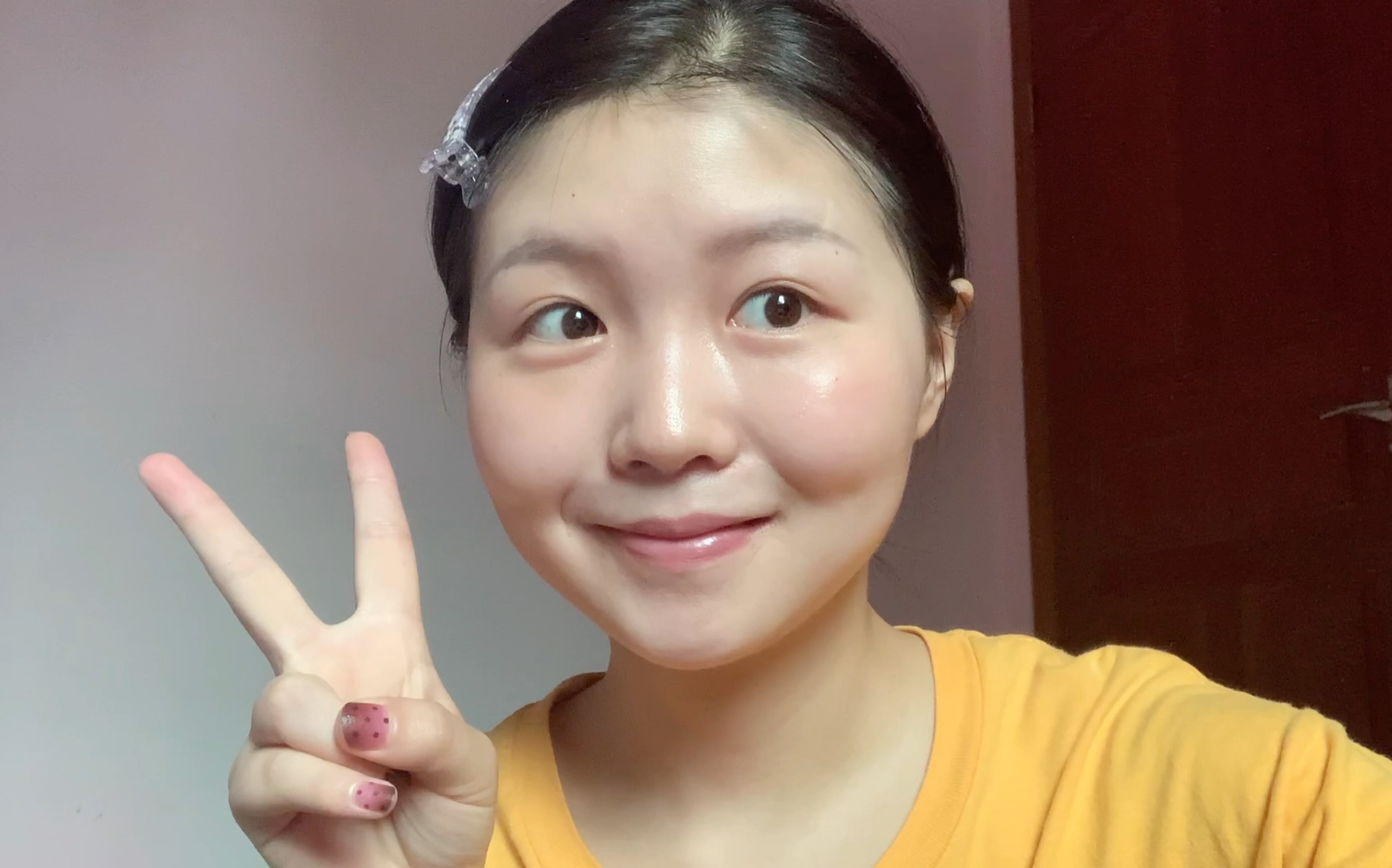 农村女孩三样东西搞定整个妆容 苹果原相机无美颜无滤镜 越是手残越要