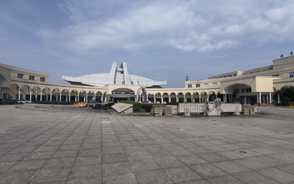 嵊州中学21届毕业生终于回校啦