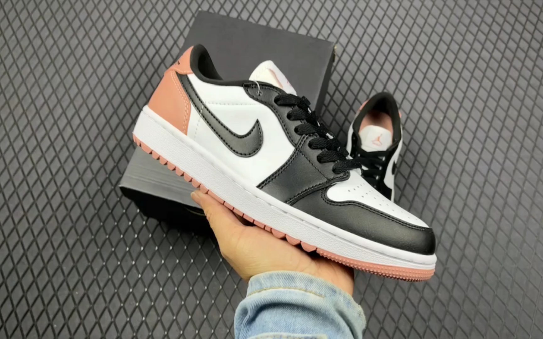 24]air jordan 1 low 黑白粉脚趾高尔夫aj1乔1低帮休闲板鞋 官方货号