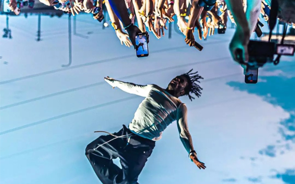 lil uzi vert summer slash 2023 从台上一跃而下致敬die lit***