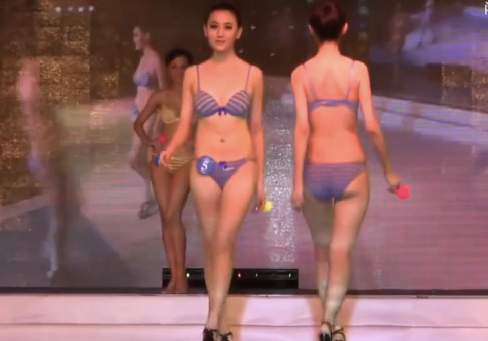 2010 全球旅游小姐大赛中国区大赛模特内衣秀