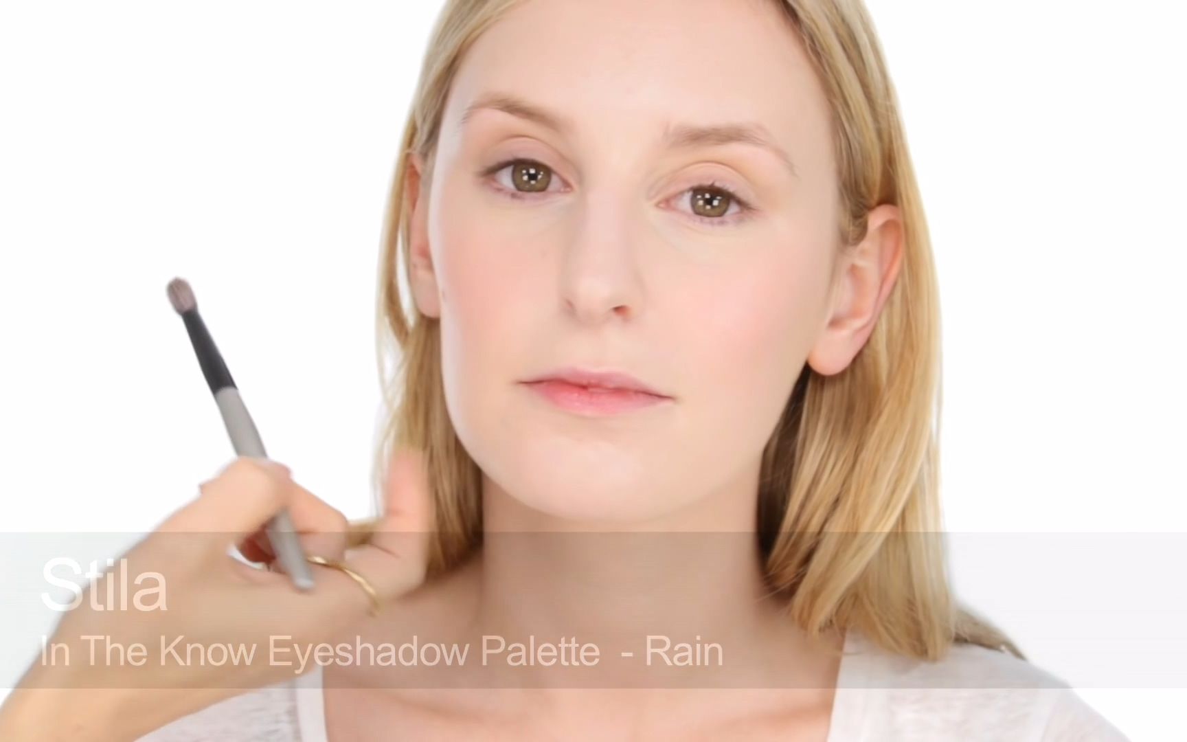 [图]唐顿庄园 Edith Inspired Makeup Tutorial - Starring Laura Carmichael