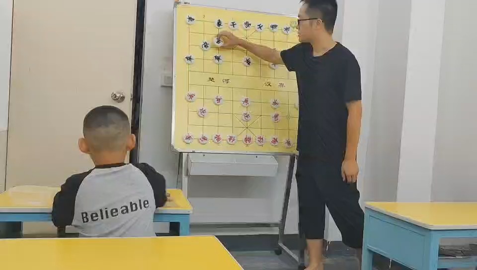 "盖马三锤"象棋开局