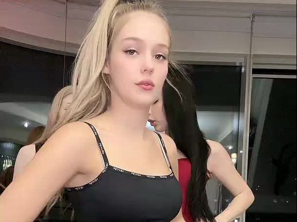 快手 俄罗斯少女时代 9.29 热舞1