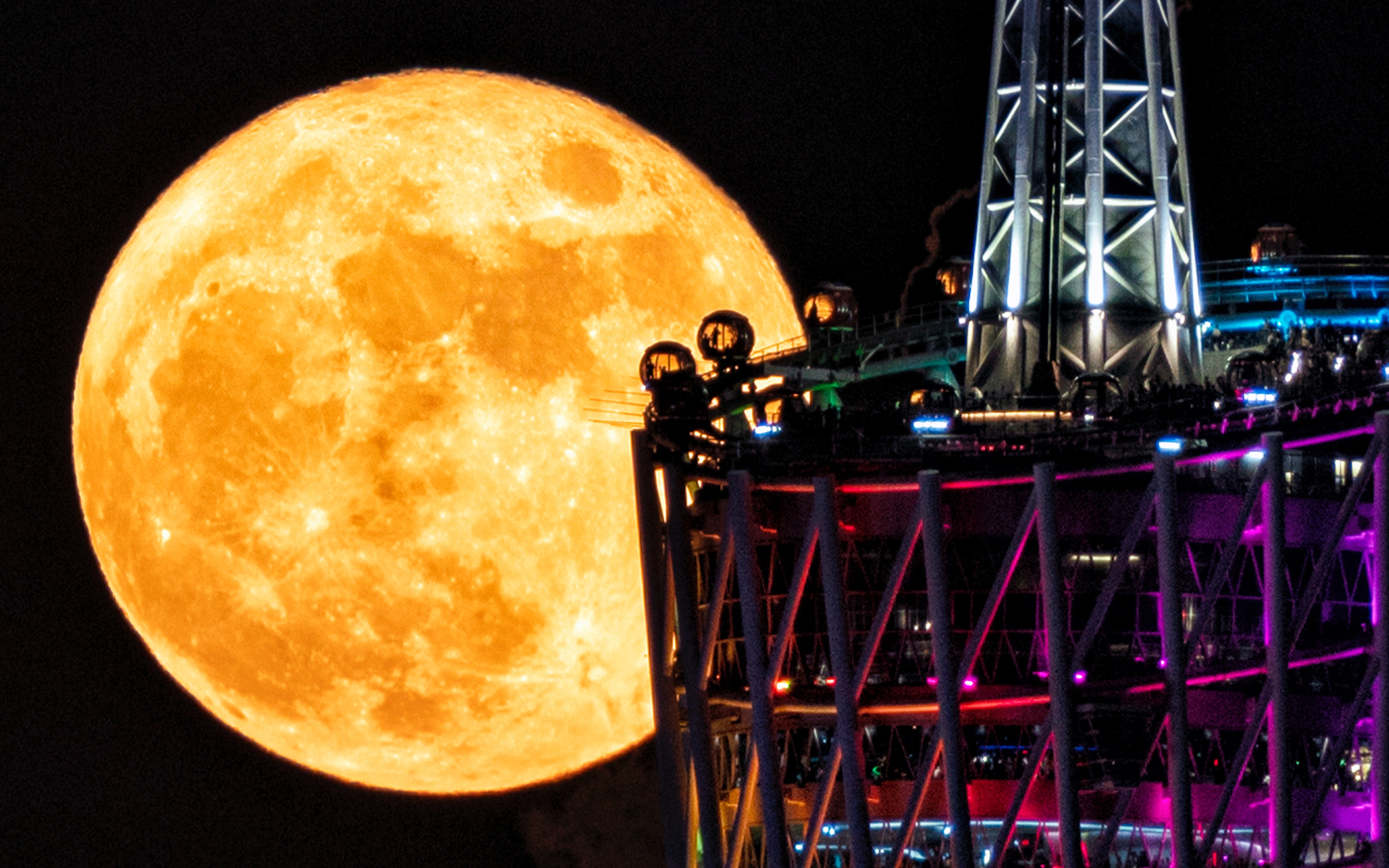 广州超级月亮与广州塔