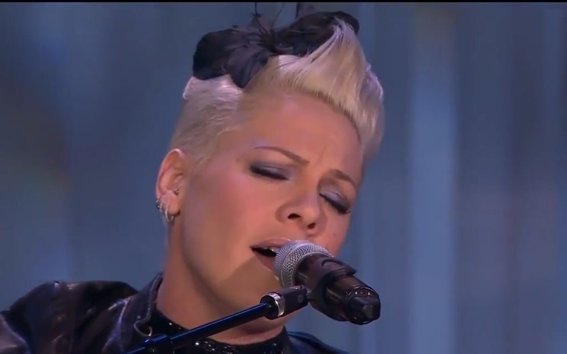 nk - i dont believe you (live oprah show) 2010.02.05