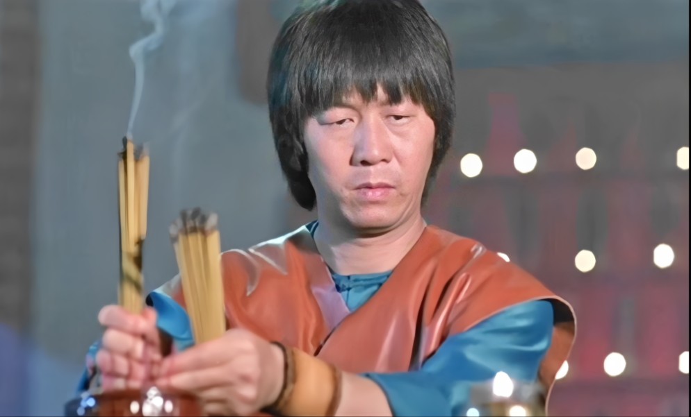 许冠英27-58岁荧幕变化,你是从哪个角色认识他的