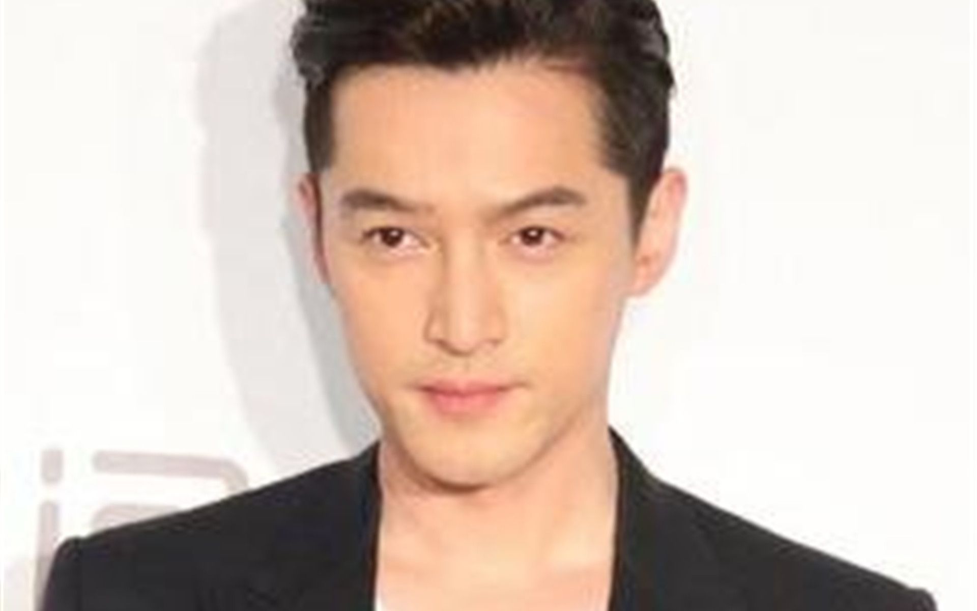 胡歌全屏动态壁纸,我胡太帅了