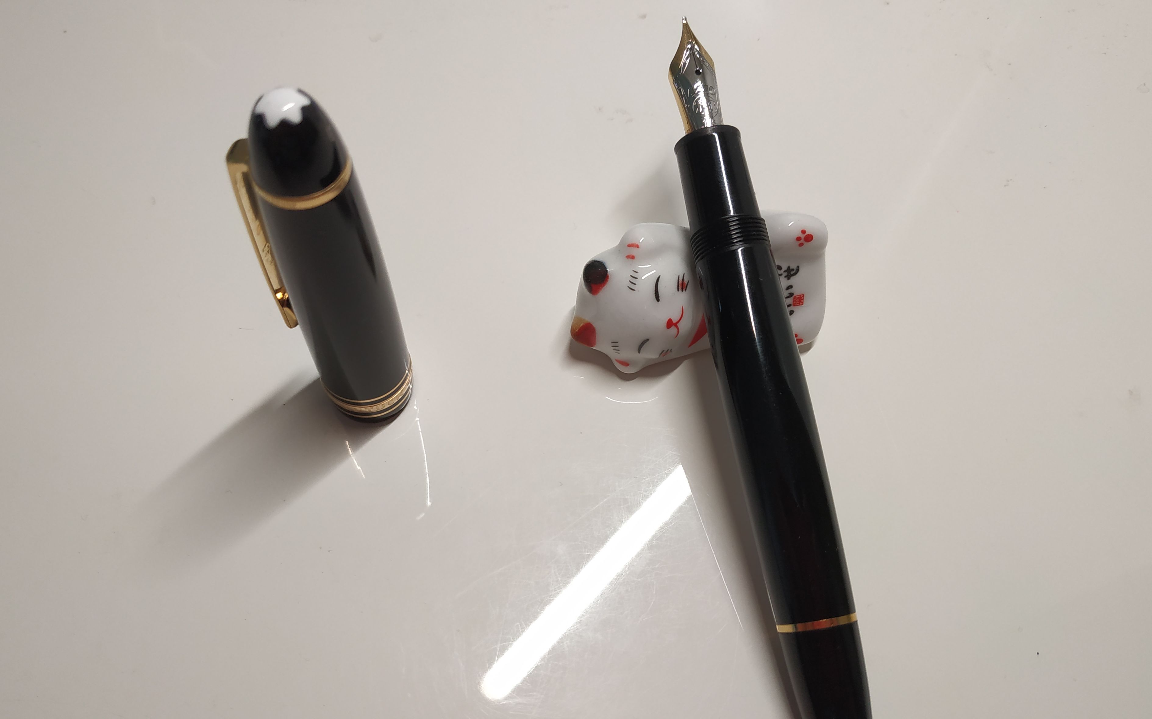 老诸葛的退坑笔万宝龙五代146f尖伪开箱