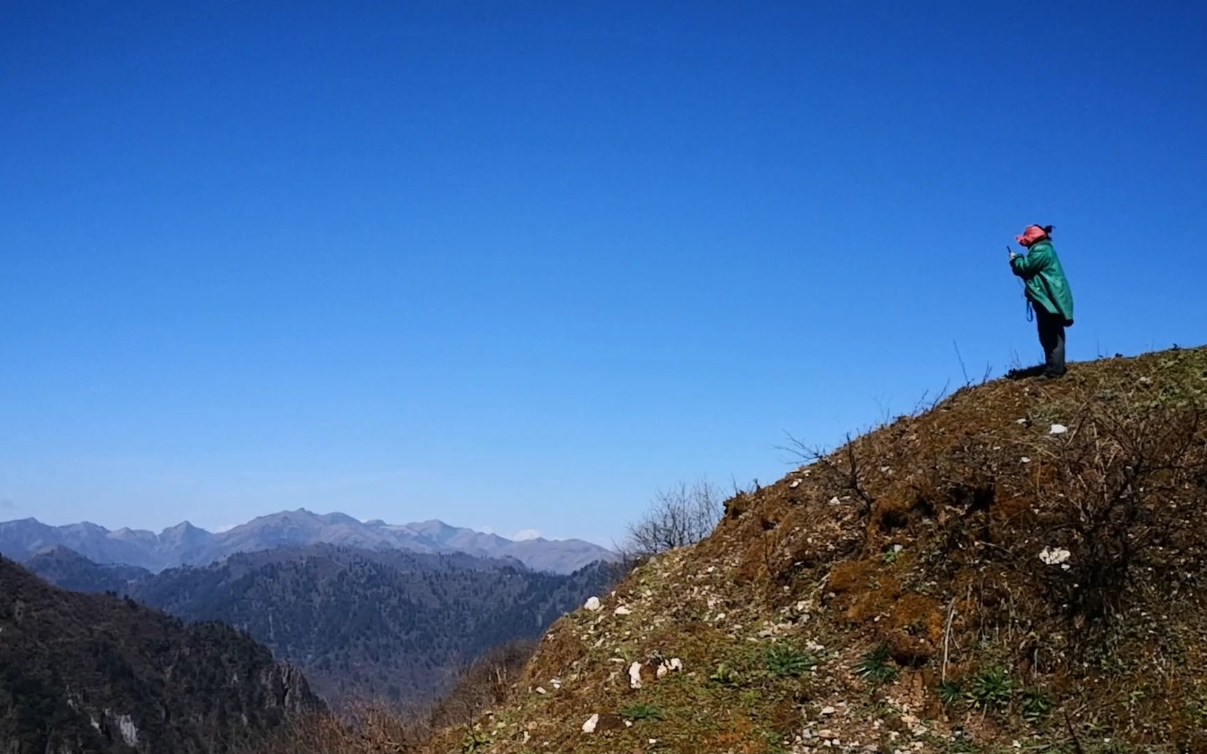 站在最高山顶,众山皆是美景!