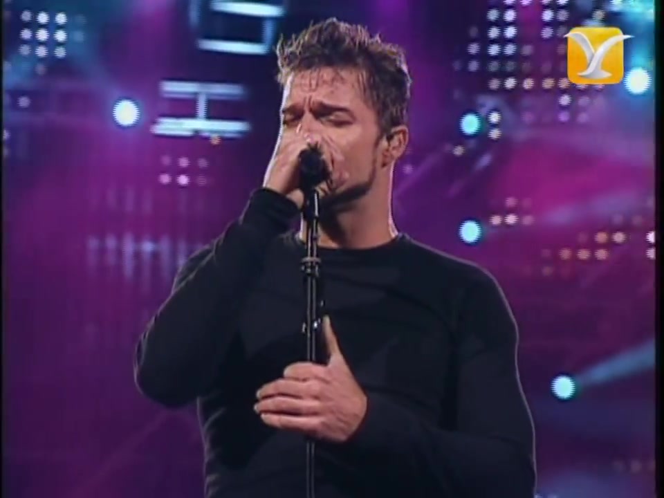 [图]【完美发挥】Ricky Martin - El Amor de Mi Vida ( Live at Festival de Viña ) 2007