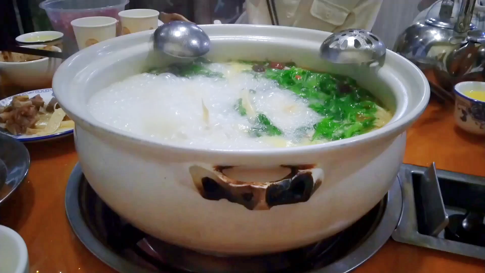 【我们的聚会vlog 5】山药腊排骨火锅