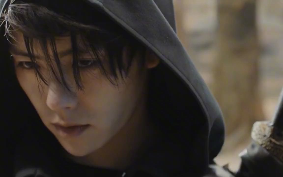 剧里张起灵帅炸,剧外肖宇梁却惨遭刘海支配!