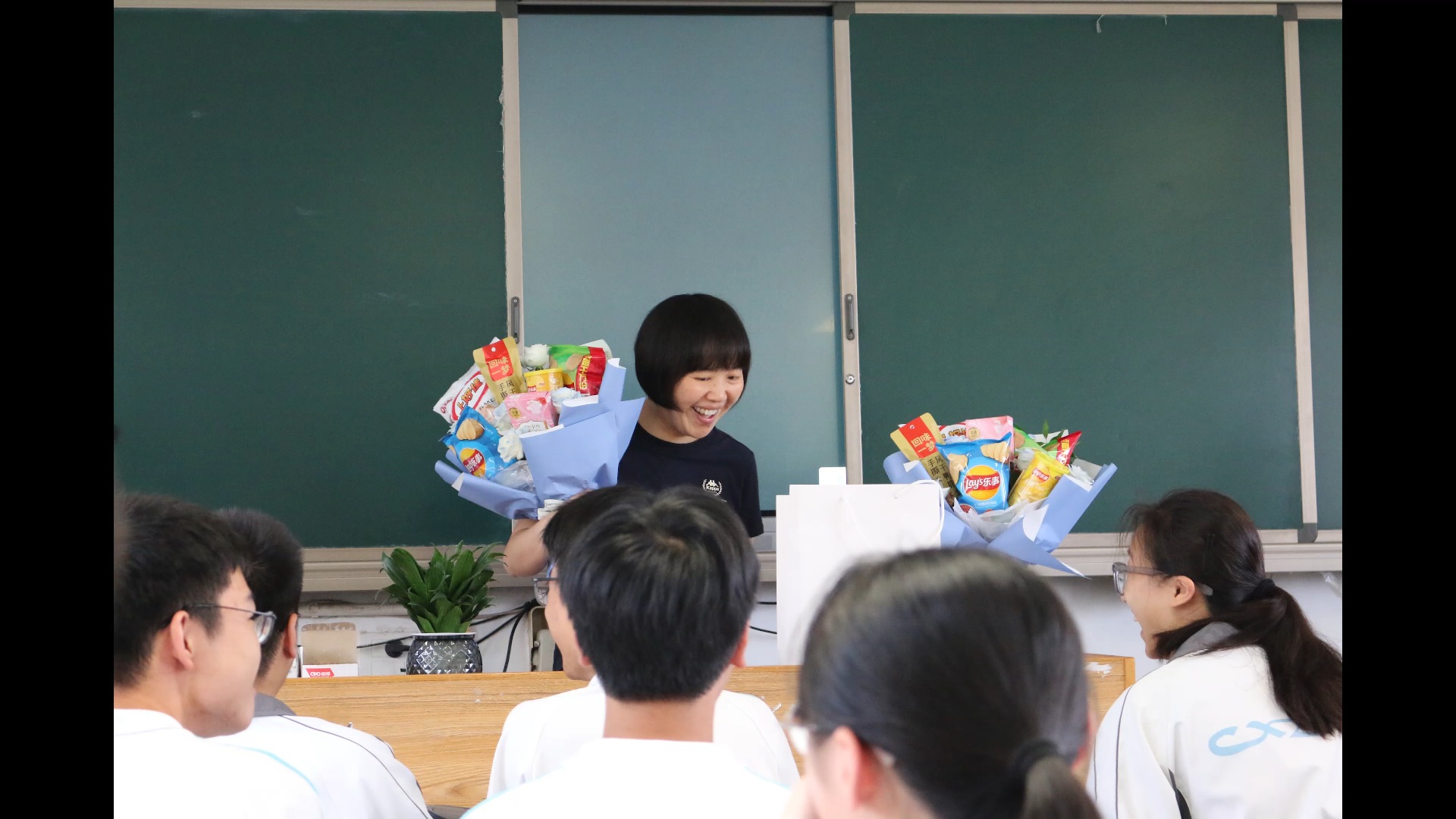 长兴中学2026届12班"娇"师节庆祝记录视频