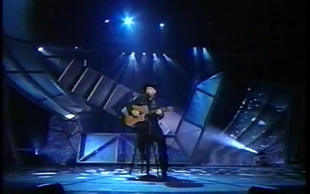 [图]【让你感受我的爱】Garth Brooks - To Make You Feel My Love (Live 1999 ACM)