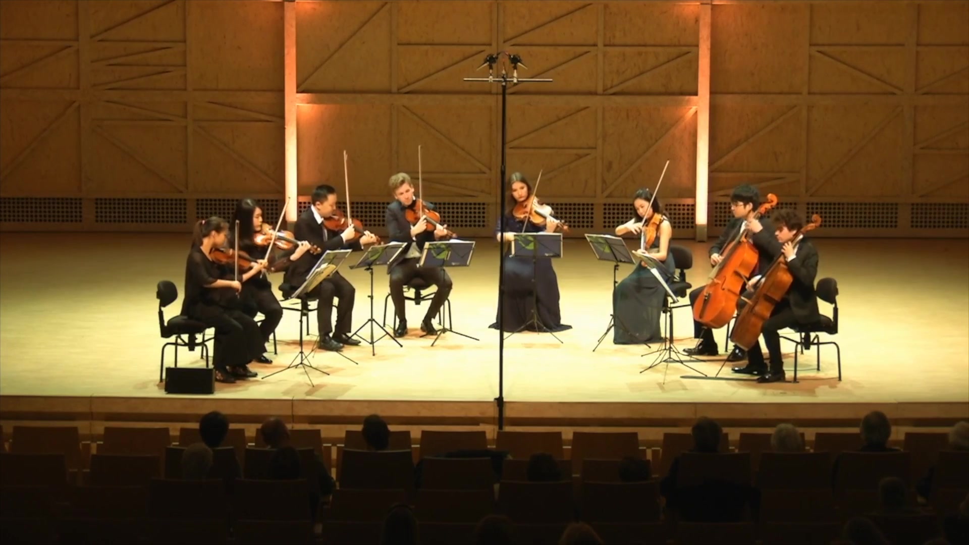 音乐天才门德尔松16岁时创作的弦乐八重奏佳作op20