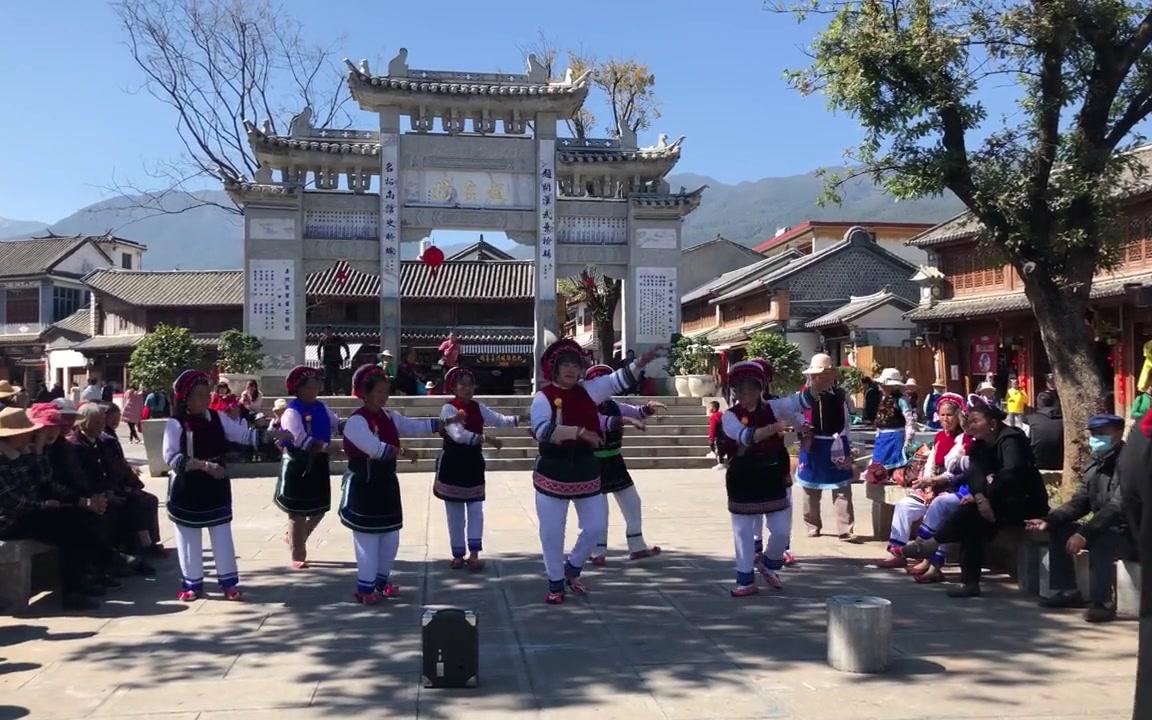 [图]大理古镇新年第一天 真的是元气满满 来看看本地人是怎么过新年 我在大理过大年