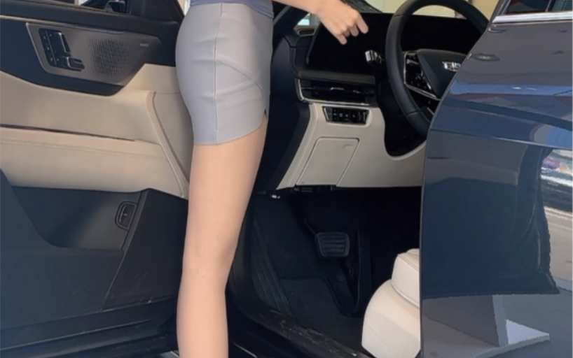 凯迪拉克 沈阳长白店 168大长腿 制服 包臀裙 女神