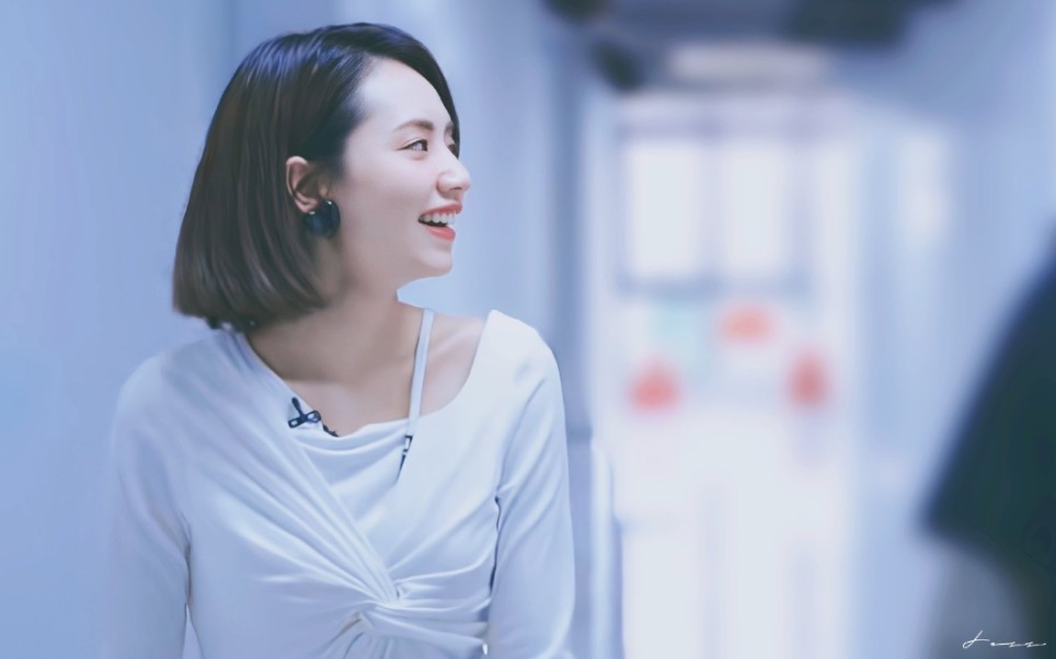 刘惜君| 您的50秒甜妹女友已上线,谁不想被姐姐这样盯呢