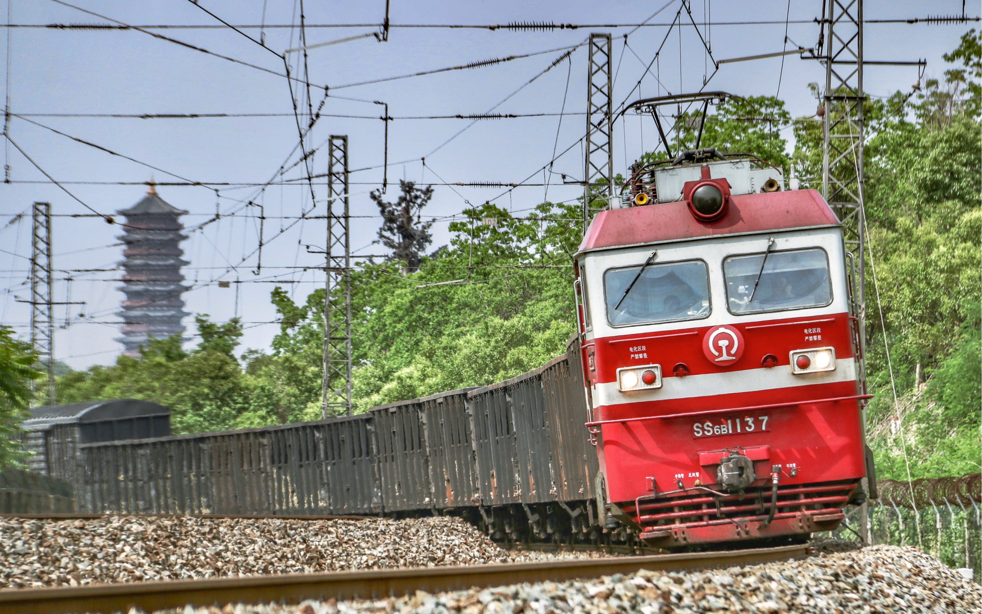 武局襄段ss6b通过焦柳线502公里处