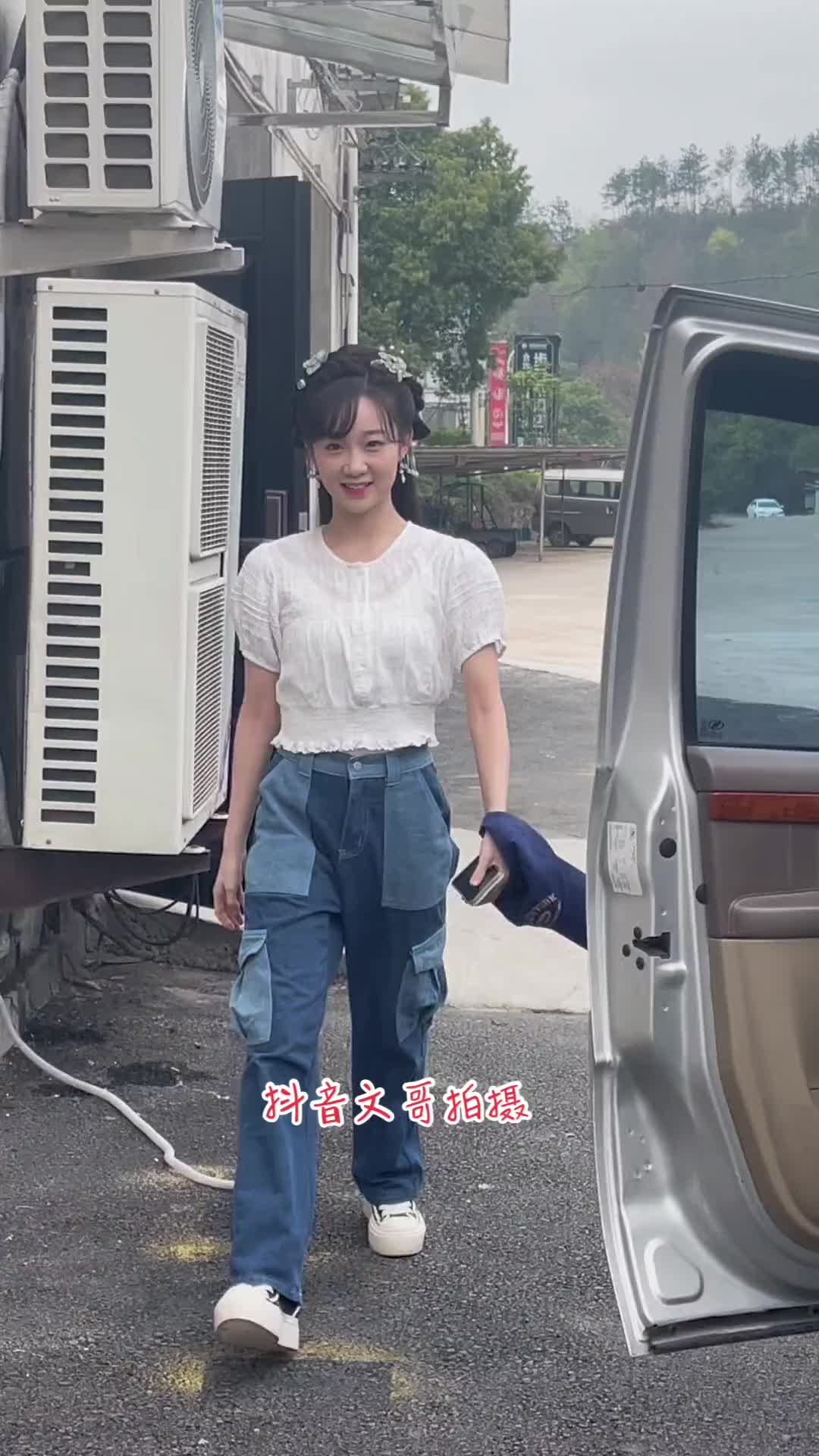 李子璇笑起来的样子太可爱了吧甜系女孩大唐小吃货2