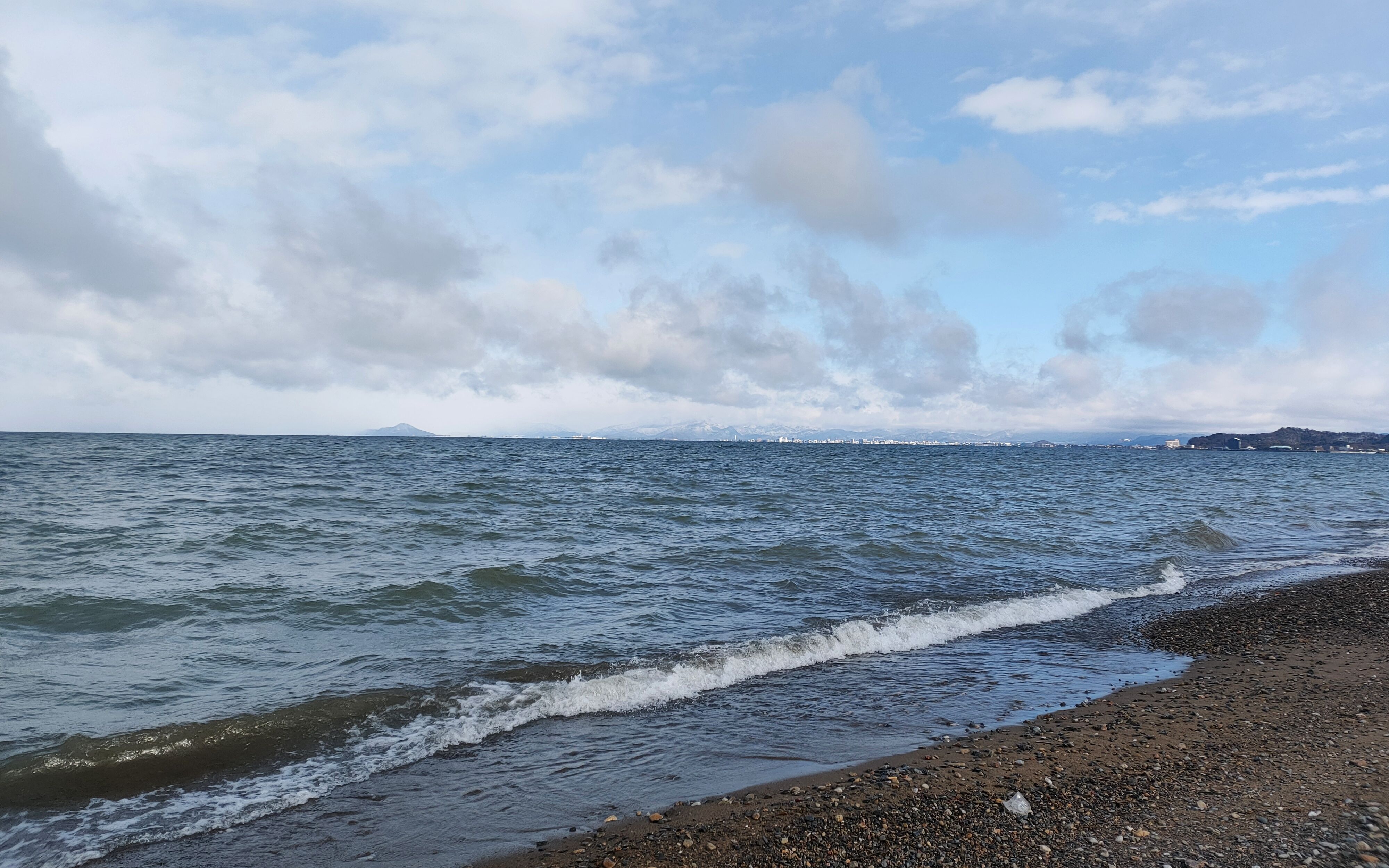 日本最大淡水湖 在琵琶湖看看雪