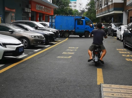 妈蛋,中午又要连班,生产队的驴也不敢这么用啊哔哩哔哩bilibili