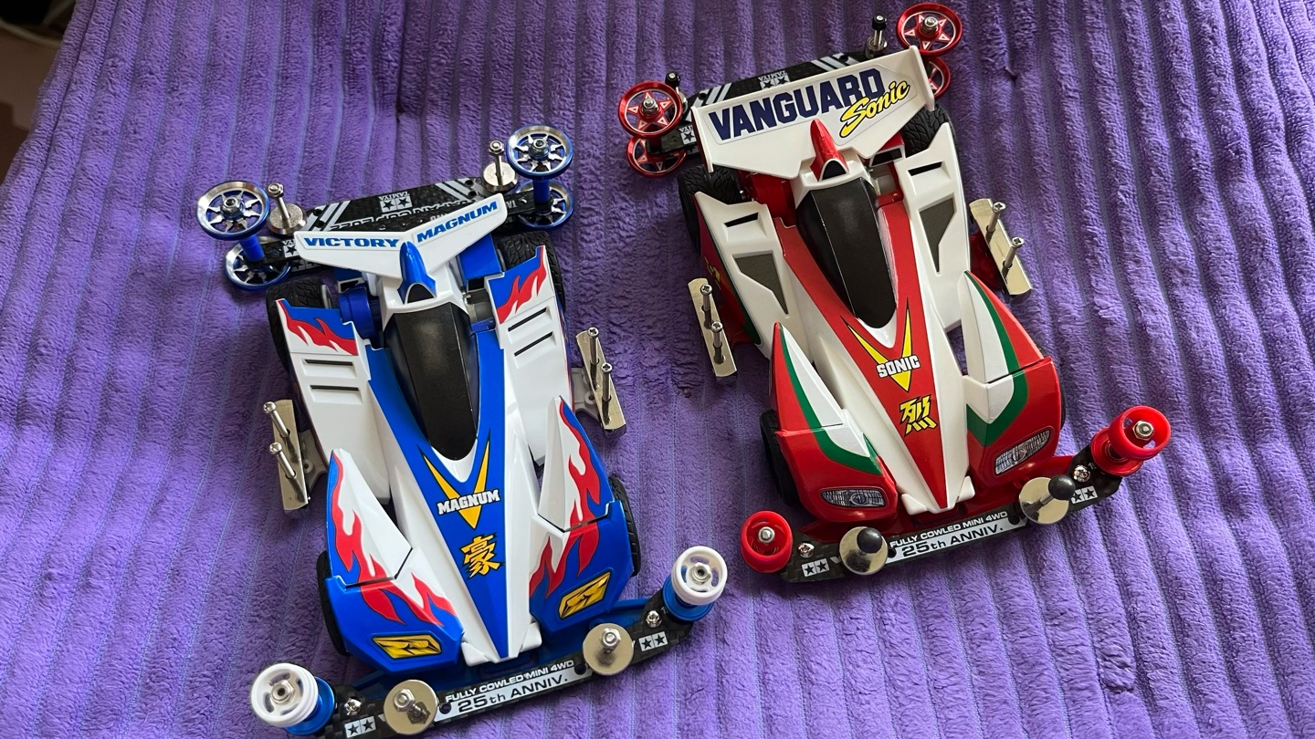 四驱车 胜利冲锋与先驱音速