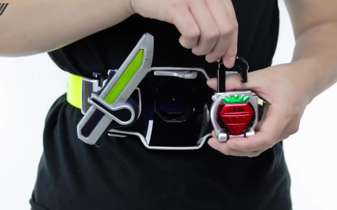 dx假面骑士铠武 草莓锁种演示 佩服日本人的想象力.