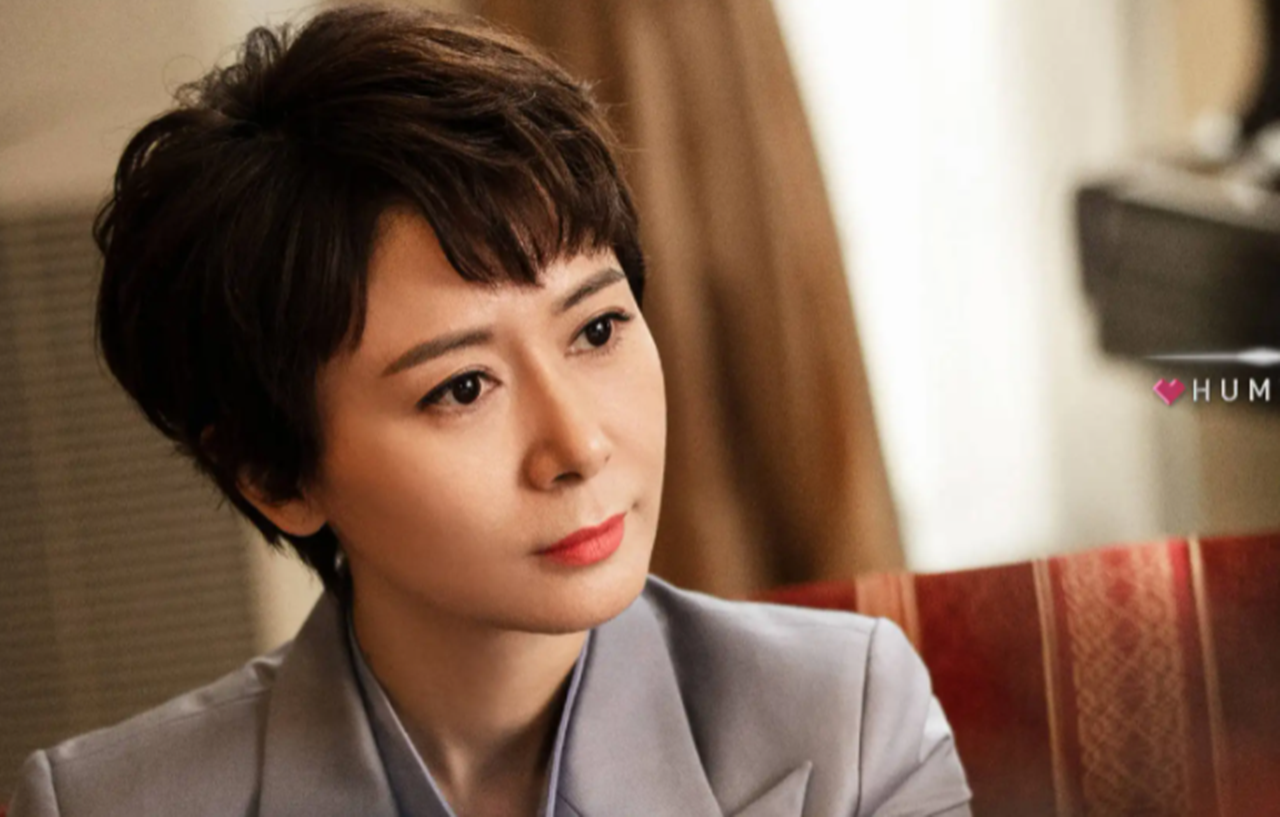 "塞娅公主"张恒吃麻辣烫减肥!先用白开水洗一遍,碗里看不到油