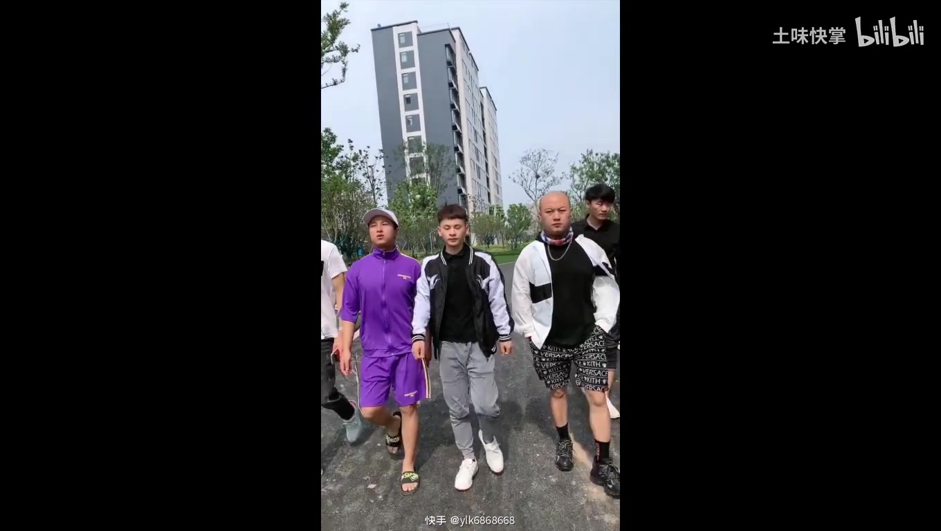 土味120:扎起小辫子的法克儿变得更有魅力了
