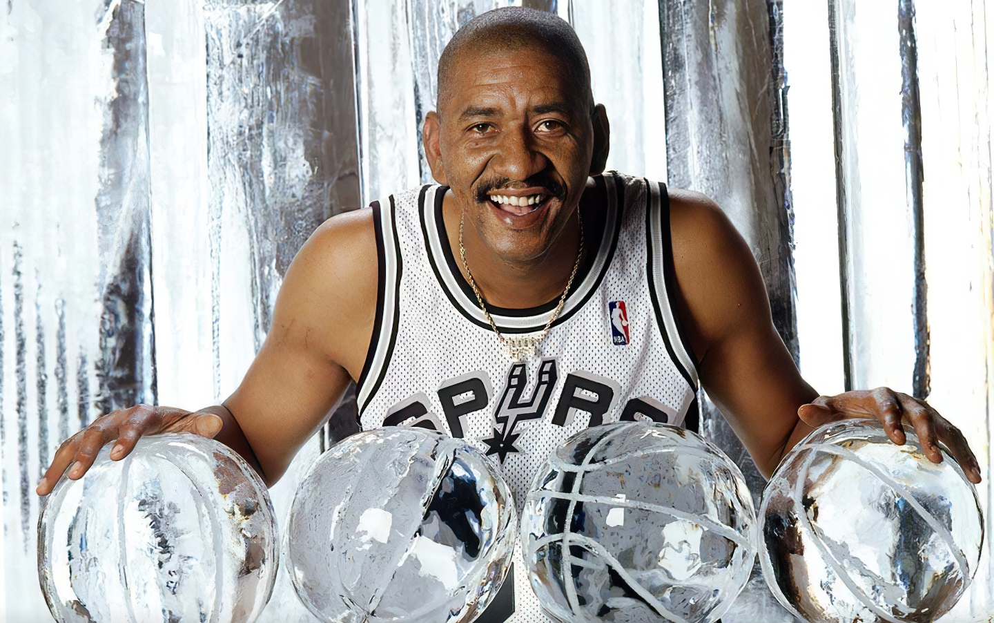 说说马刺球风的奠基者冰人乔治格文