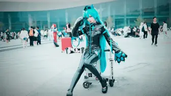 下载视频: 初音cos