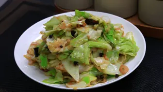 饭店手撕包菜为啥脆爽下饭，原来偷偷加了这步，香到邻居来敲门