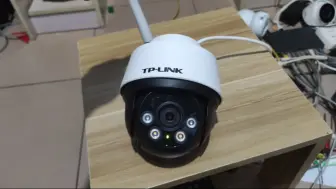 Download Video: TP-LINK 300万全彩云台语音对讲无线摄像头，适合庭院使用，人来灯亮可以当个智能庭院灯！