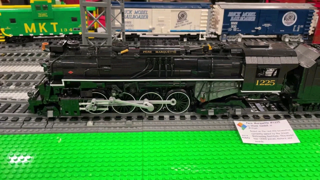 [图]LEGO Pere Marquette Locomotive 极地特快车头 - BrickFair VA 2022