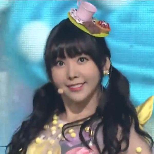 Orange Caramel Raina Catallena