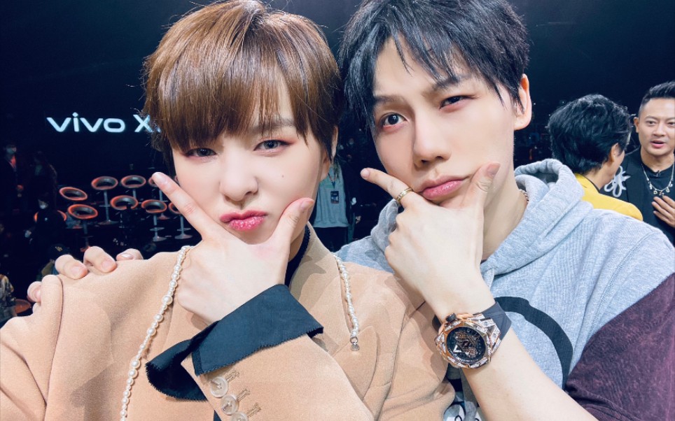 【追光吧哥哥】刘维solo秀《肉多》刘维sunnee杨芸晴 野马舞 | 瞬间