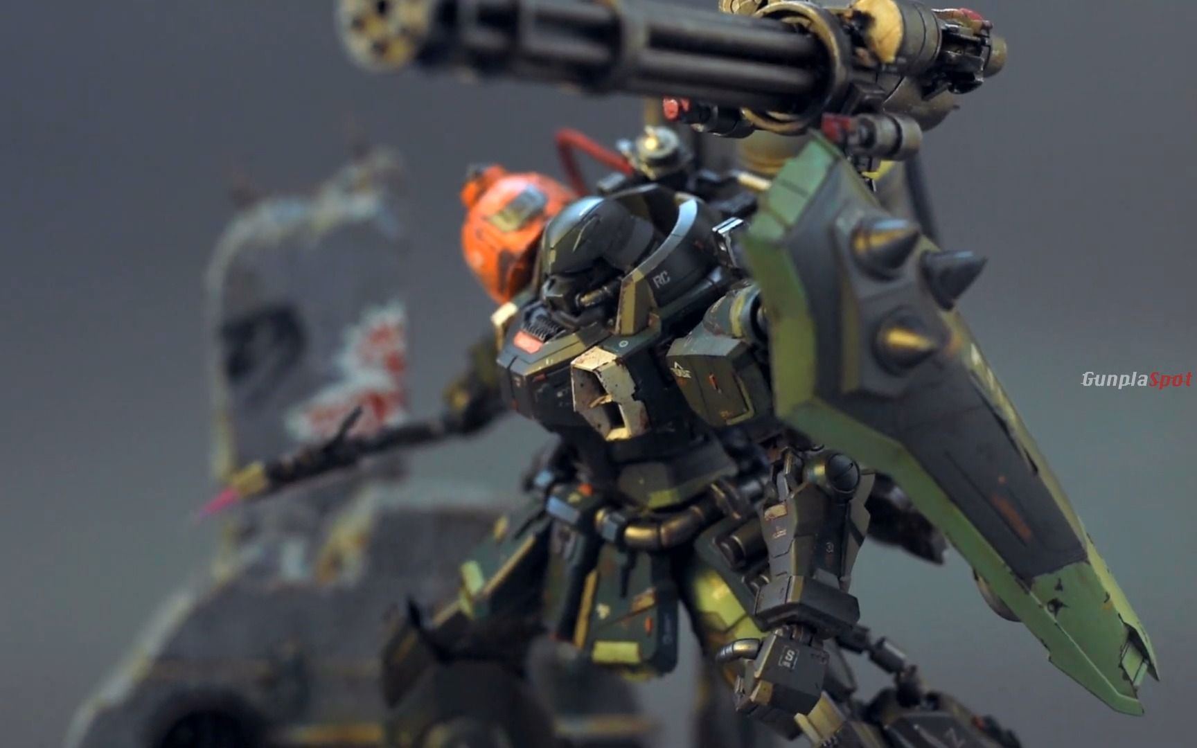 【模型制作】mg 1/100 炮击型扎古勇士(露娜玛莉亚·霍克专用机)定制