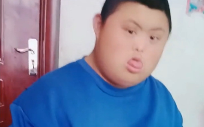 小鸭哥幼年时期(3年前)原声就是精神小伙配乐6