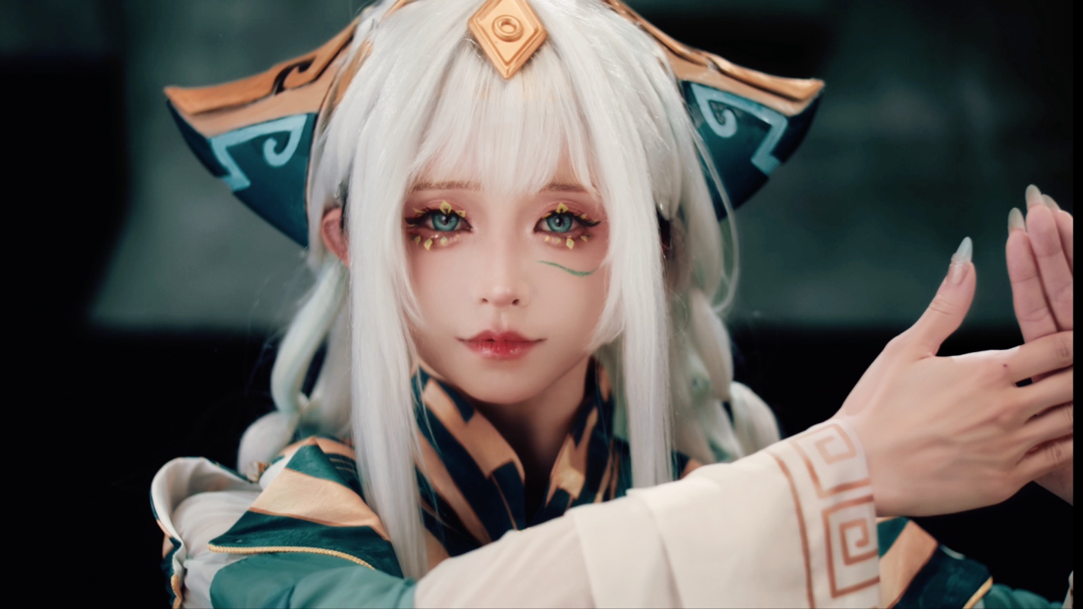 以礼乐起舞，走进那个古今人神的瑰丽世界！