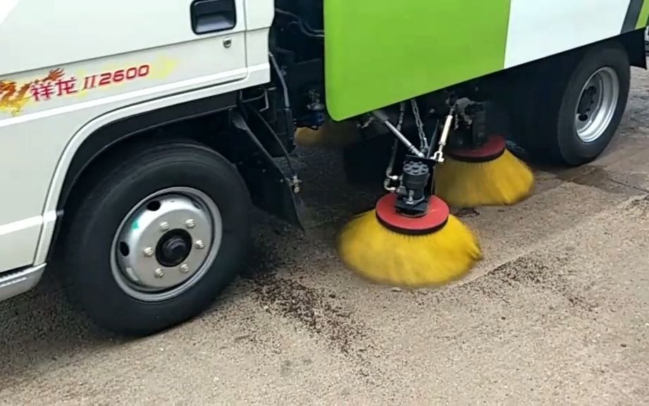 [图]福田时代小型扫路车