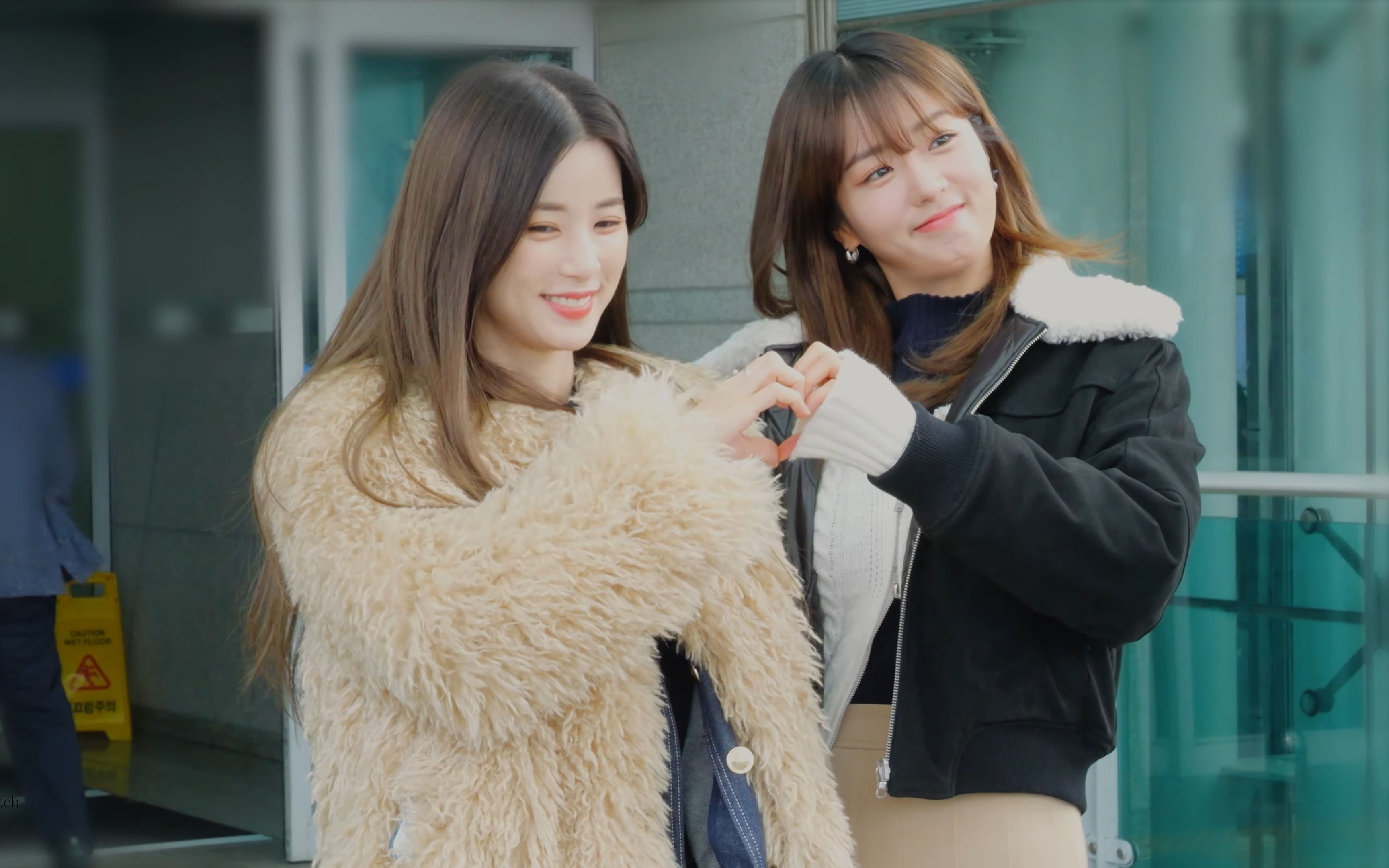 [apink 朴初珑.] 221203 apink 朴初珑 仁川机场出国