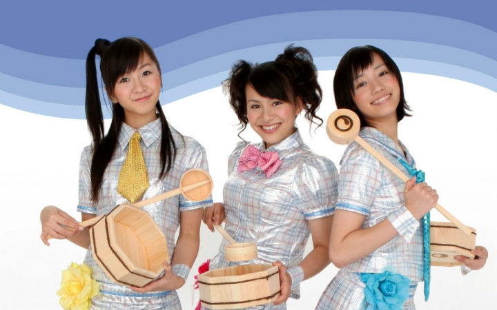 Perfume ぱふゅーむ×DJ momo-i アキハバラブ 男の子向けプレゼント集結 Amazon.co.jp: Perfume ぱふゅーむ×DJ