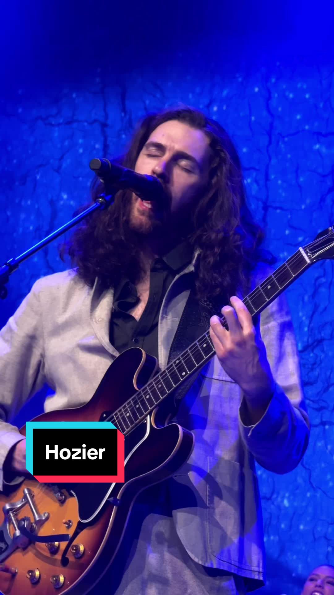 hozier 来自拉斯维加斯的伊甸园!