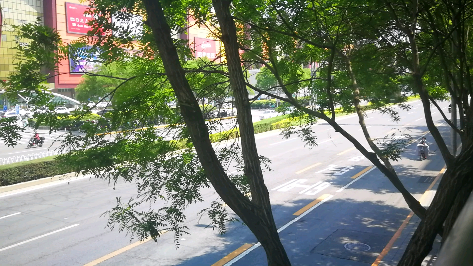 北京公交688路祥云广通通过