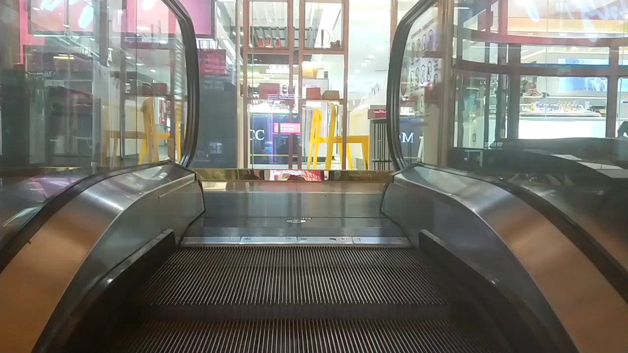 五星商厦的迅达扶梯